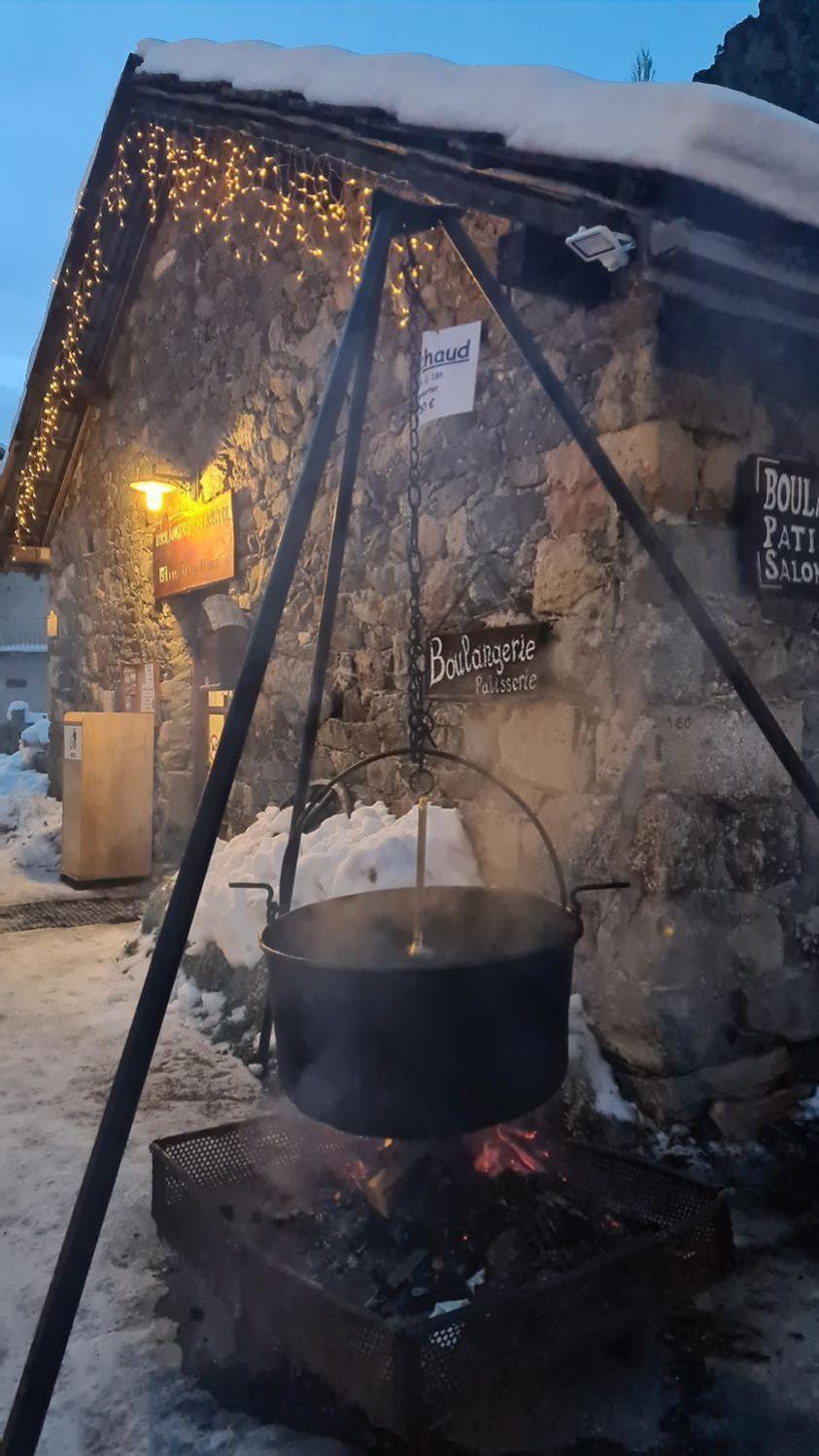 Maison Carail Nevache 14 Personnes Névache Exterior foto