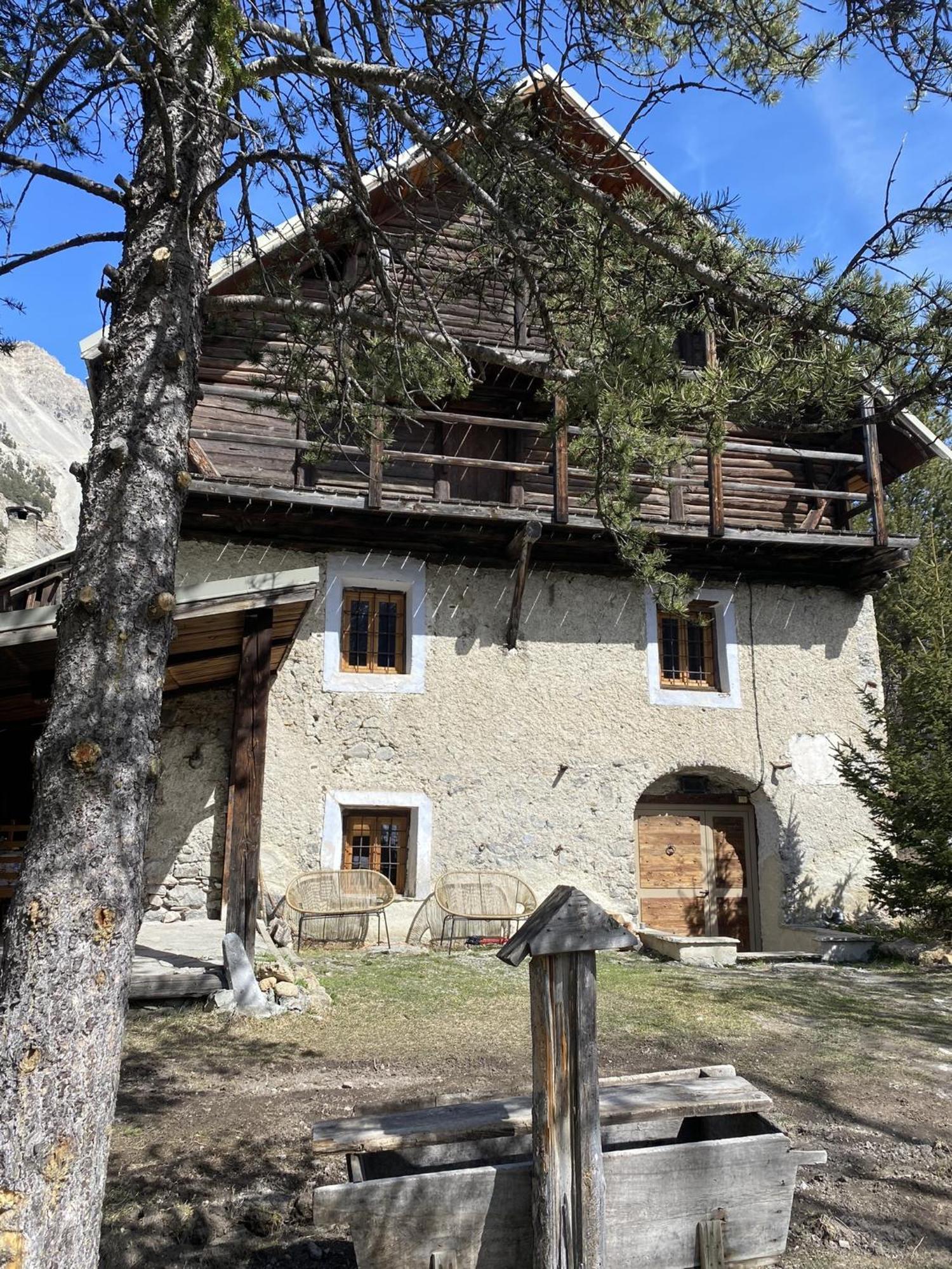 Maison Carail Nevache 14 Personnes Névache Exterior foto